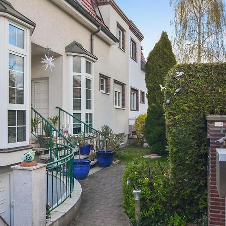 2 Bedroom Lovely Home In Berlín Exterior foto